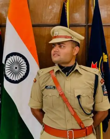 ABHINAV DWIVEDI IPS