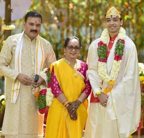 anjani kumar ips With His Wife And Son