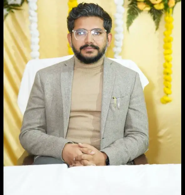 Abhinav Shah IAS