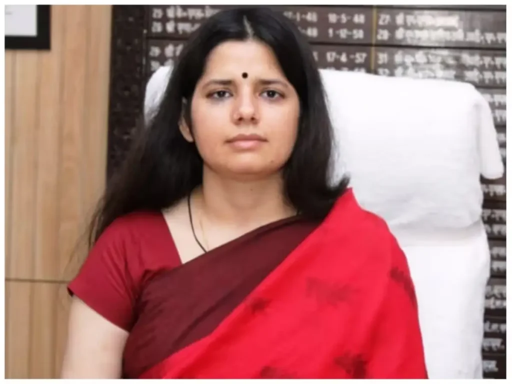 IAS Vandana Singh Chauhan