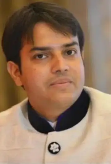 IAS Vineet Kumar