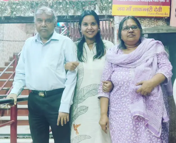 MEDHA ANAND IAS With Parents
