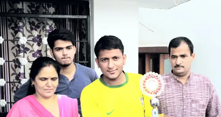 Narender S Bhandari IAS With Parents