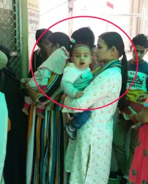 Savin Bansal IAS Wife Surbhi Bansal