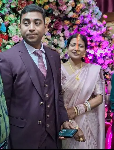 anamika ias with her husband IAS Praveen Kumar