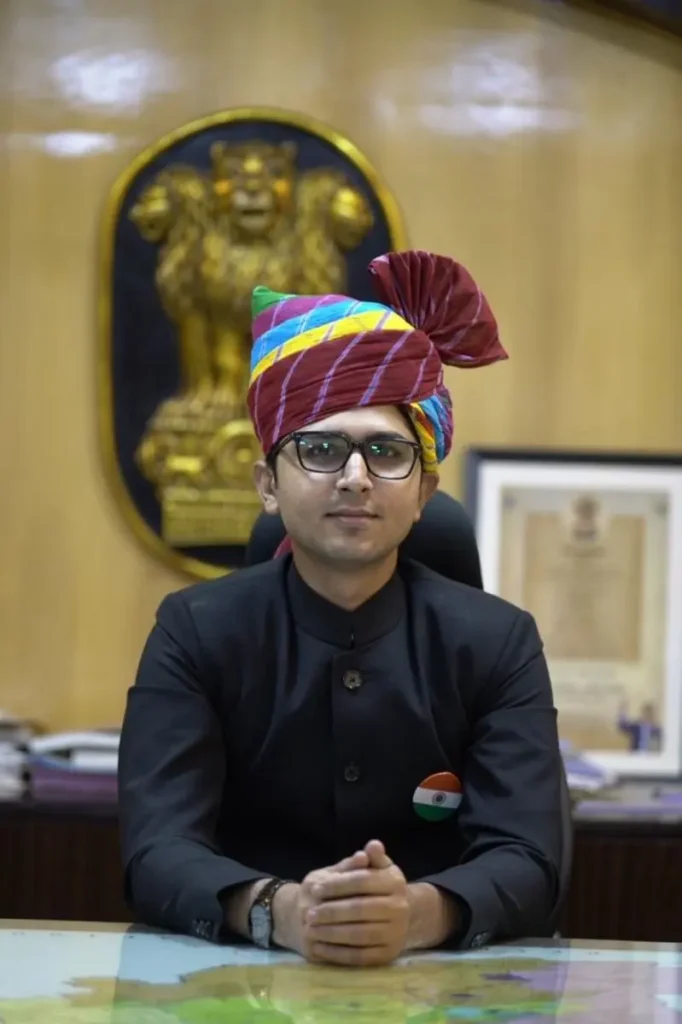 AKSHAY GODARA IAS Husband Of Saumya Jha IAS