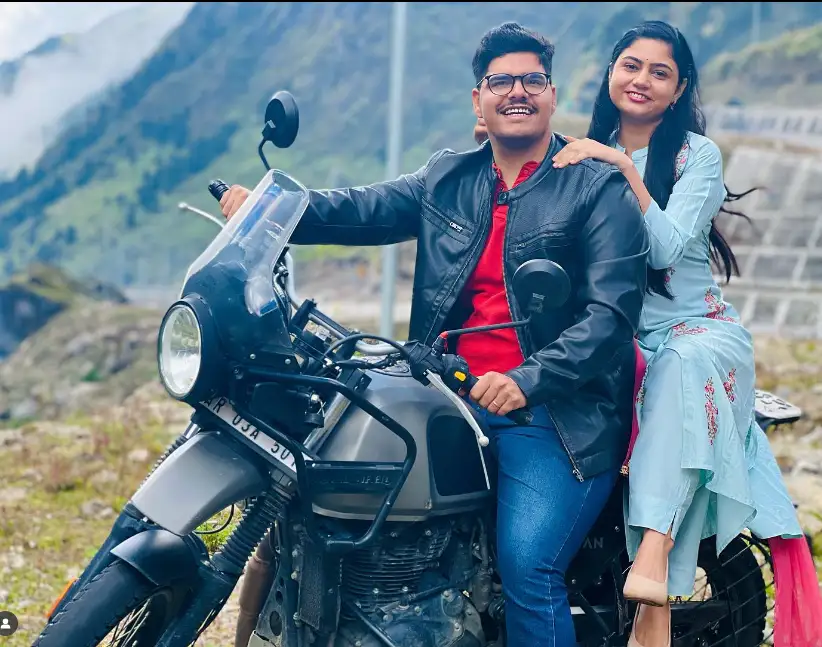 GAURAV BUDANIA IAS With His Wife