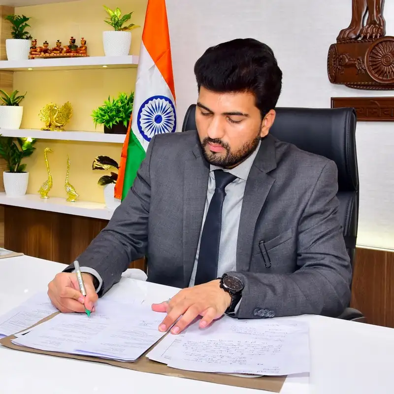 Himanshu Kaushik IAS