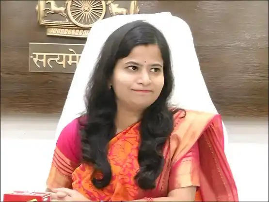 IAS Shrivas Nupur Ajaykumar