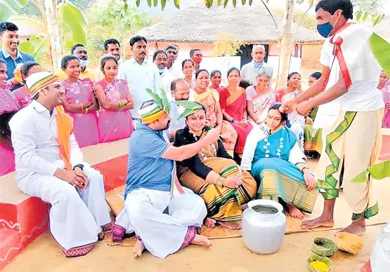 Kantilal Dande IAS With His Wife