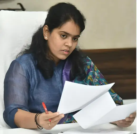 Kirthi Chekuri IAS
