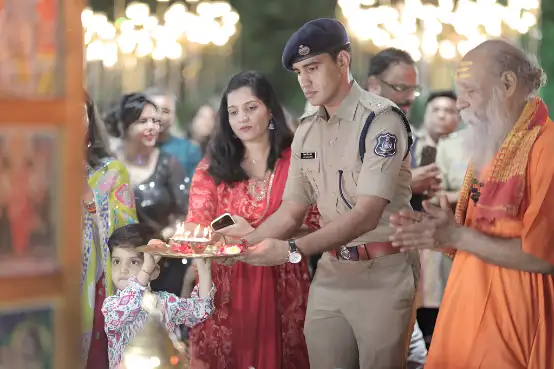 Vijay Singh Gurjar IPS With His Wife