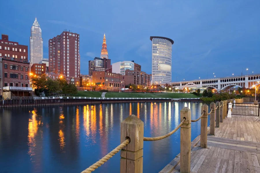 chicago to cleveland flights